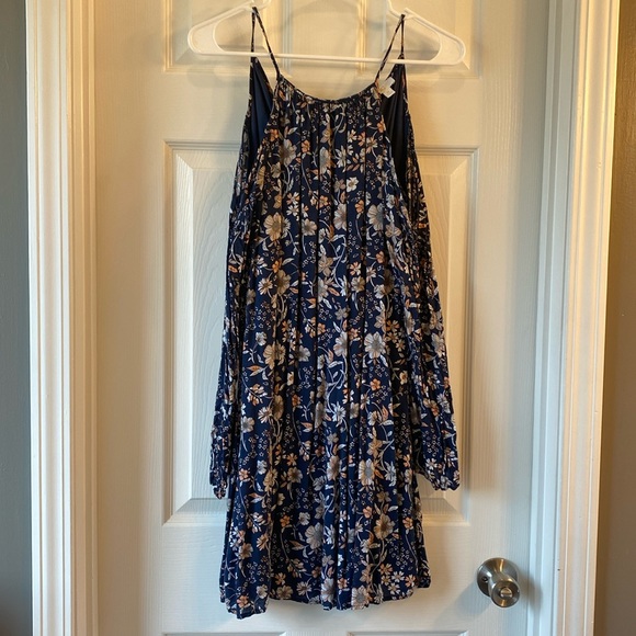 Charming Charlie | Dresses | Charming Charlie Blue Floral Cut Out ...